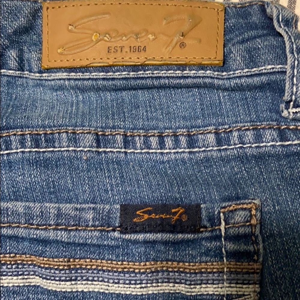 SEVEN 7  cropped jeans, size 8 - Picture 3 of 4